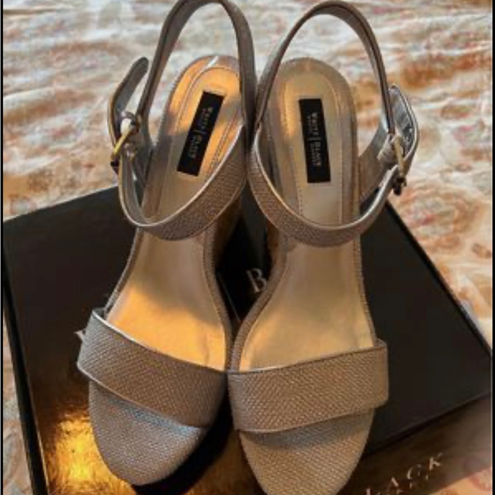 Women’s White House high wedge sandals. New never worn size 8.5